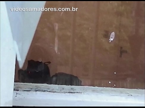 ❤️ Raġel qarn iħares lit-tfajla tiegħu ma' raġel ieħor, jirreġistra video fuck mingħajr ma jfixkel lill-koppja ️ Porn iebes lilna ❌❤