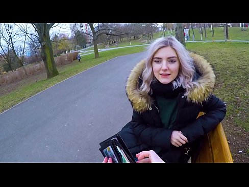 ❤️ Tibla kum sħun ta' barrani għall-flus - blowjob fil-park minn Eva Elfie ️ Porn iebes lilna ❌❤
